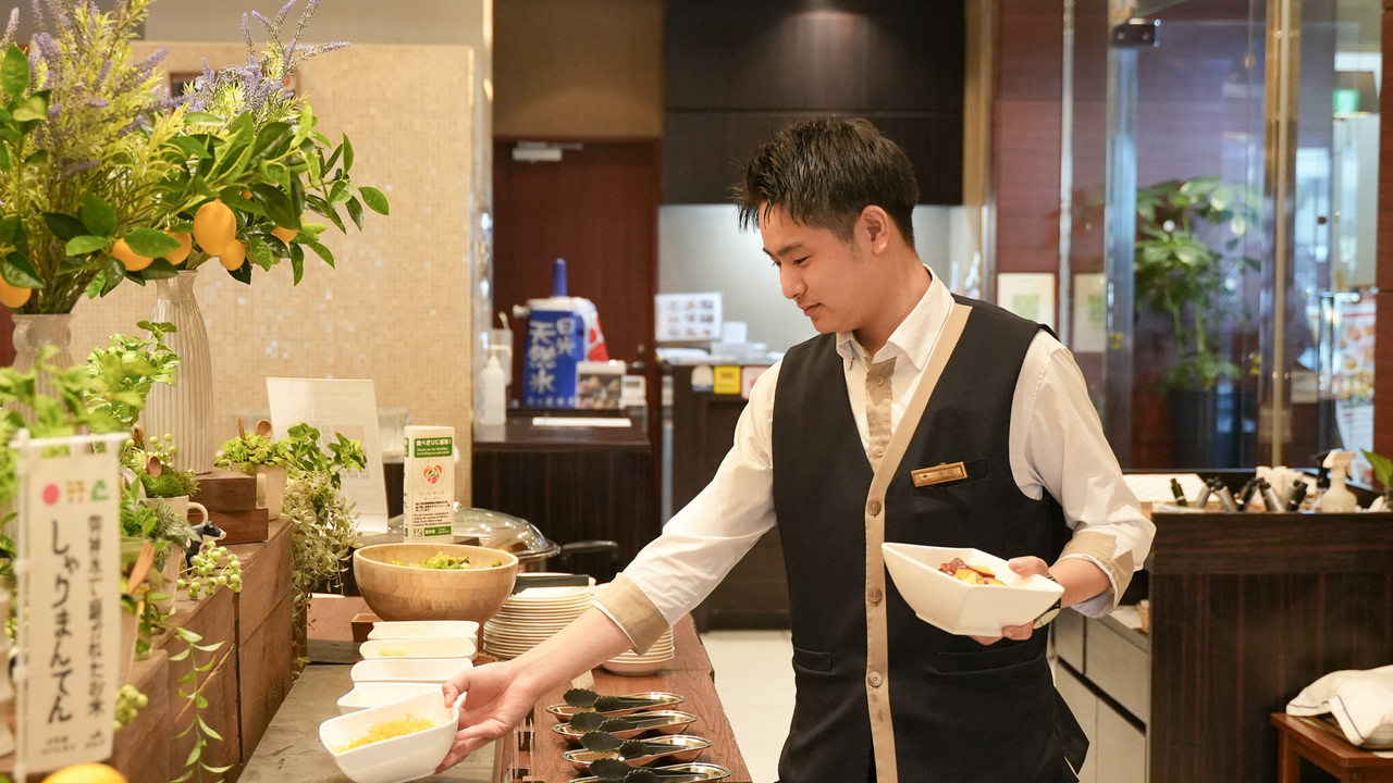 宇都宮東武ホテルグランデ|レストランサービス・ホールスタッフの求人画像2枚目