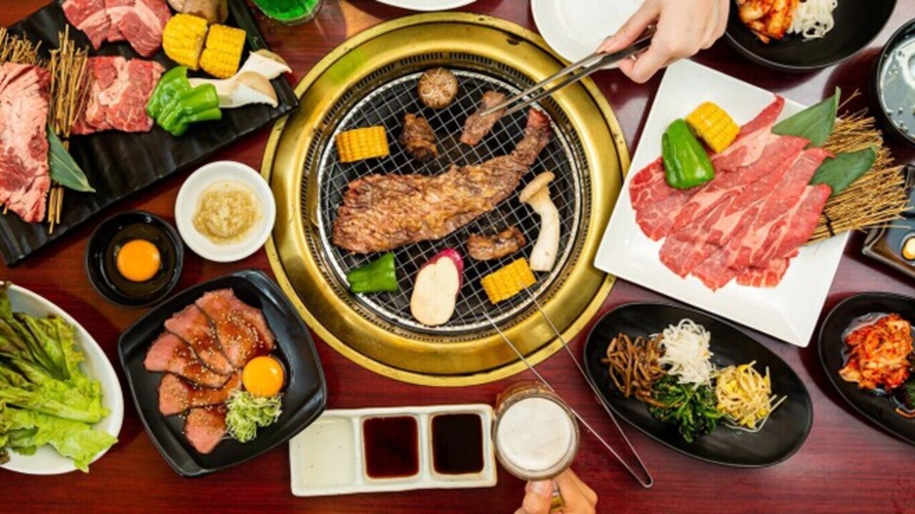 テーブルオーダーバイキング 焼肉 王道|店長・店長候補の求人画像1枚目