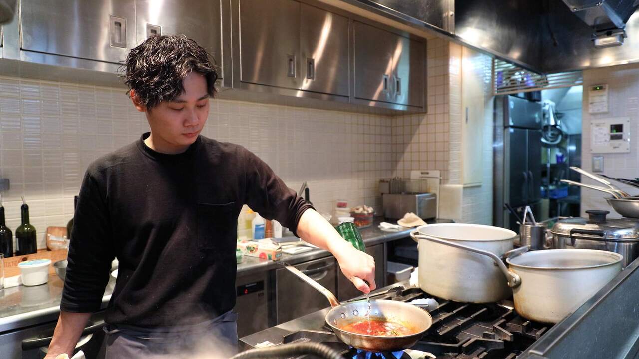 ポロとワイン|料理長・料理長候補の求人画像1枚目