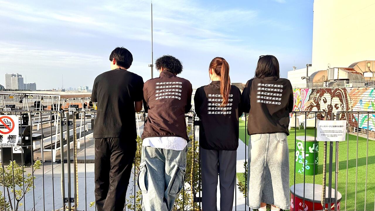 BACKYARD|店長・店長候補の求人画像1枚目