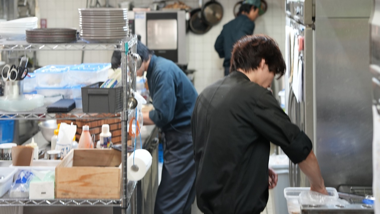 WPÜ HAKONE|キッチンスタッフの求人画像3枚目