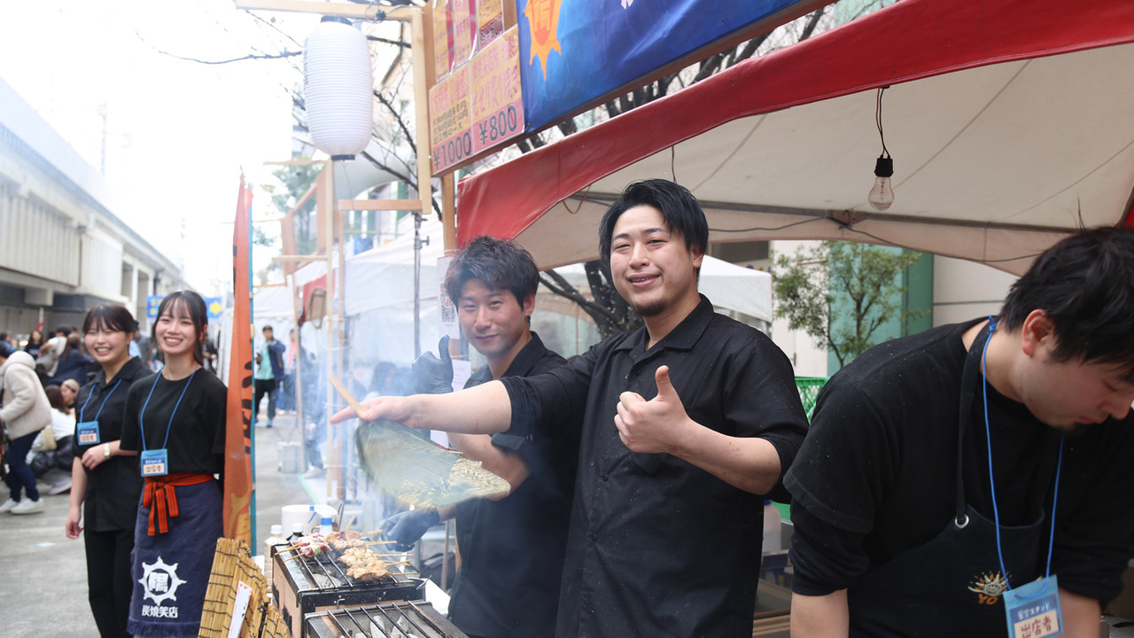 炭火焼き鳥 鶏尽|レストランサービス・ホールスタッフの求人画像3枚目