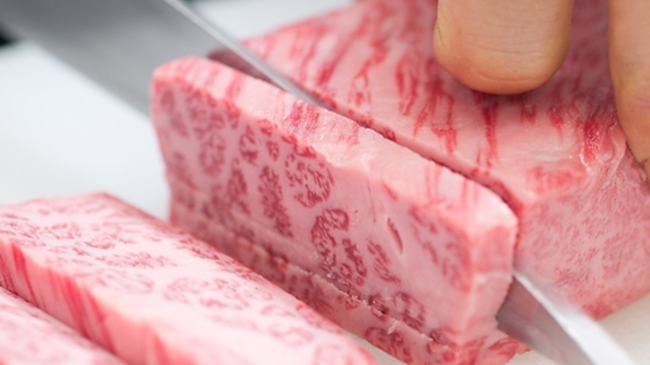 テーブルオーダーバイキング 焼肉 王道|店長・店長候補の求人画像1枚目