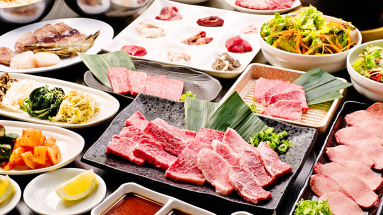 テーブルオーダーバイキング 焼肉 王道|店長・店長候補の求人画像1枚目