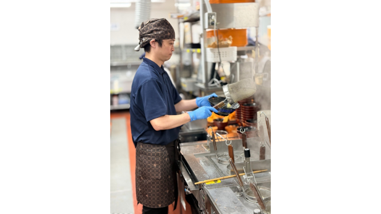 資さんうどん 徳吉店 うどん・そば | レストランサービス・ホールスタッフ)の求人の写真 2枚目