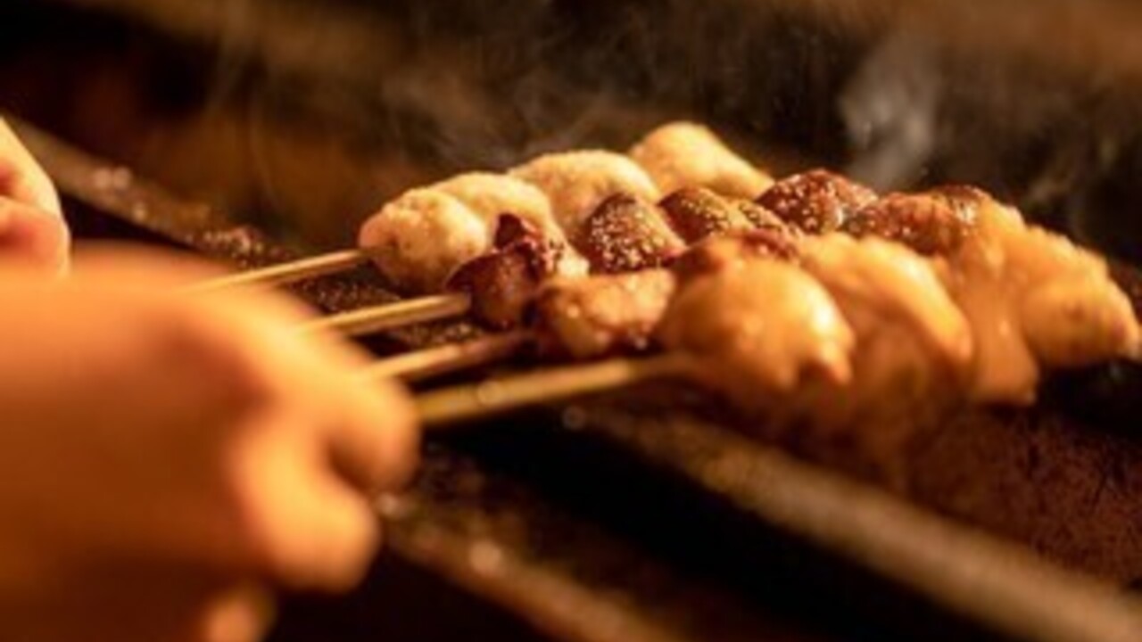 焼き鳥とワイン＋ビストロおでん 3B|焼き鳥職人の求人画像1枚目