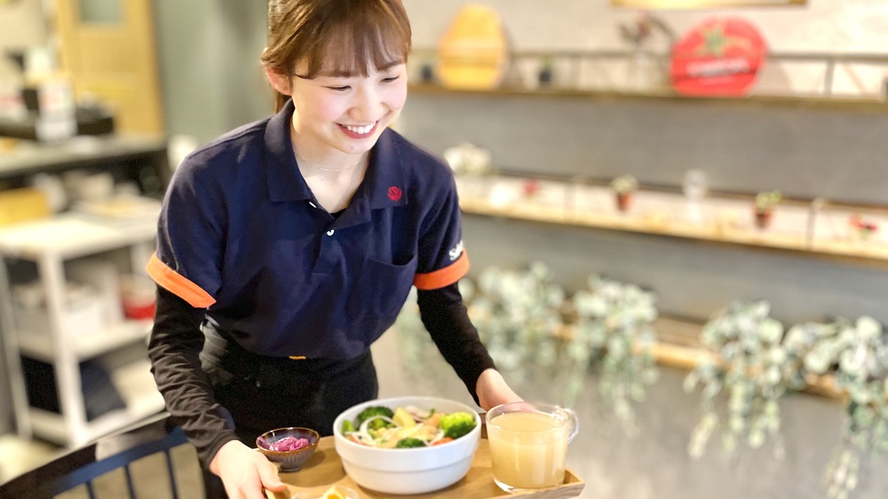 SalaSpa SalaSpa-サラダパスタ専門店- イタリアン, カフェ | レストランサービス・ホールスタッフ)の求人の写真 3枚目