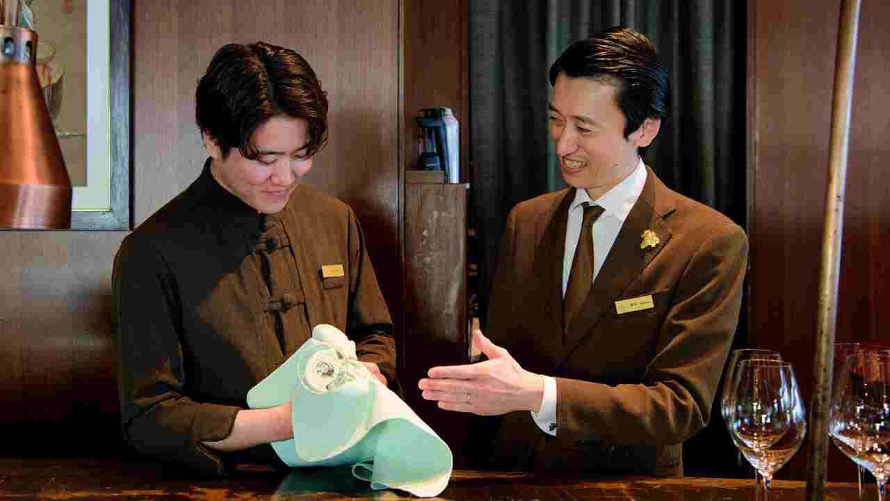 中国飯店　麗穂|レストランサービス・ホールスタッフの求人画像1枚目