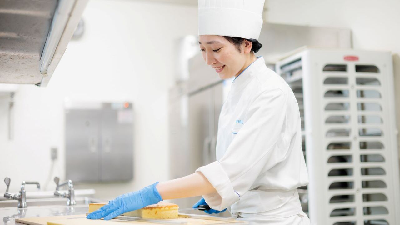 東京イーストサイドホテル櫂会 カフェ＆バー「オールオール」 ホテル・旅館 | パティシエ)の求人の写真 4枚目