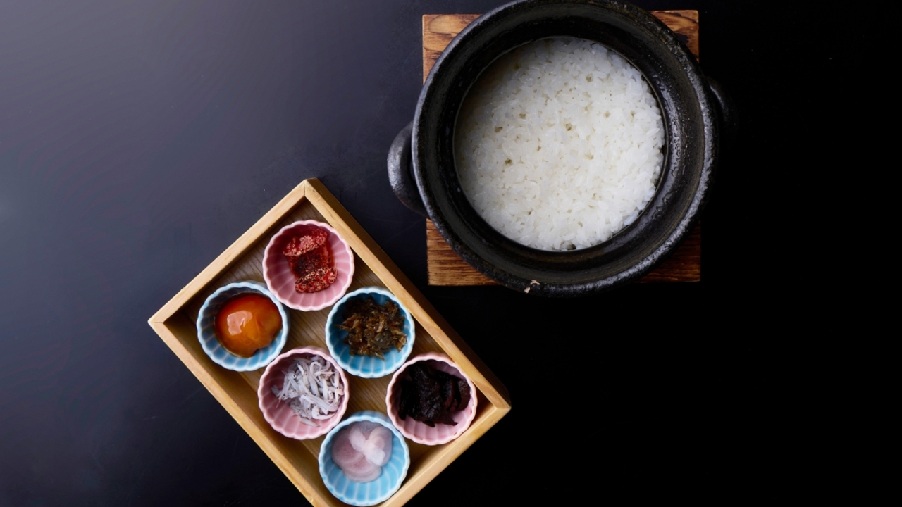 石塀小路 豆ちゃ|レストランサービス・ホールスタッフの求人画像2枚目